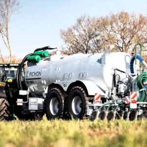 PICHON spremnik za rasipanje tekućeg gnojiva model SV 18R dostupan putem IPSO-a